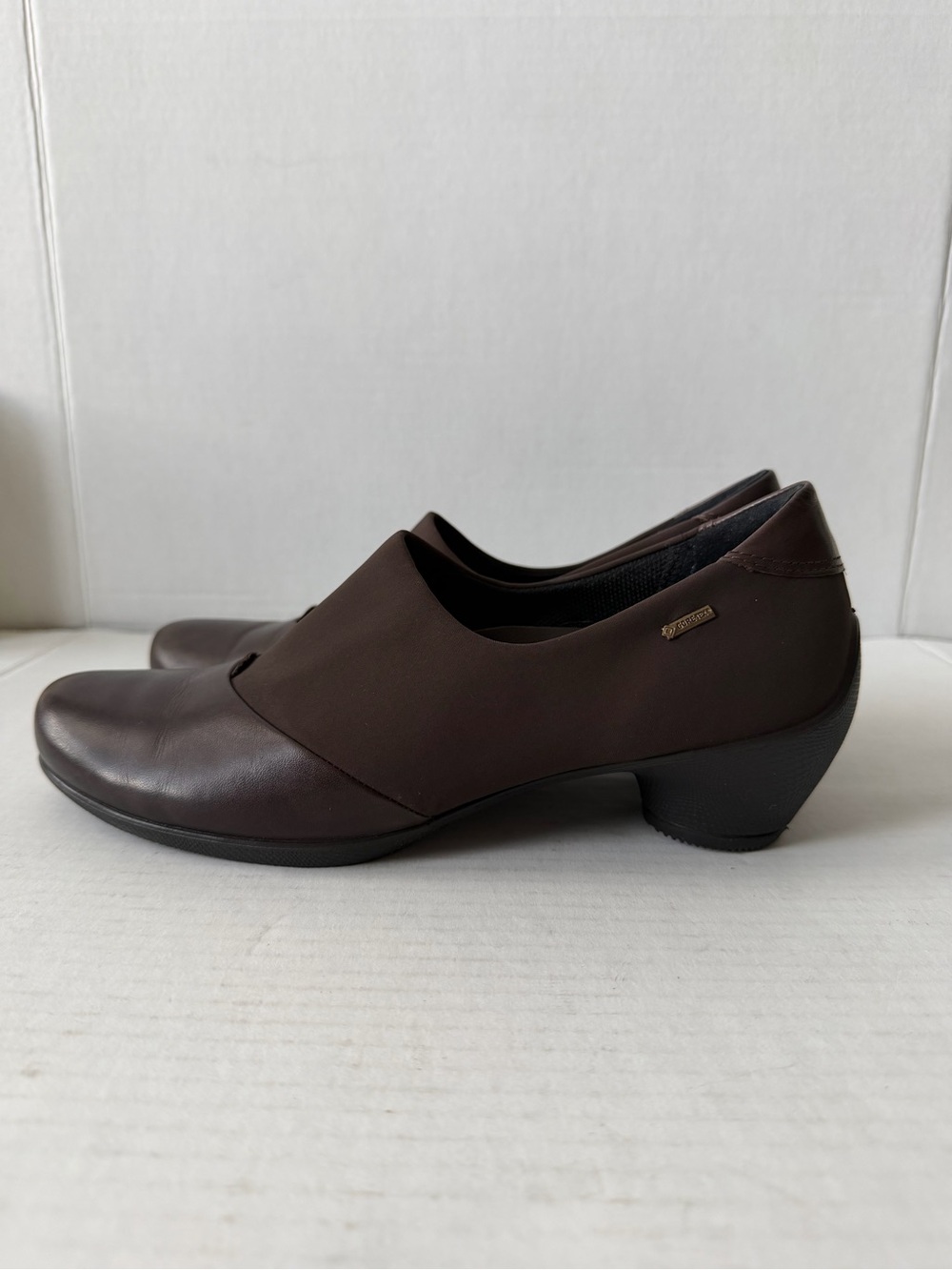 Ecco Women's Heels in Dark Brown